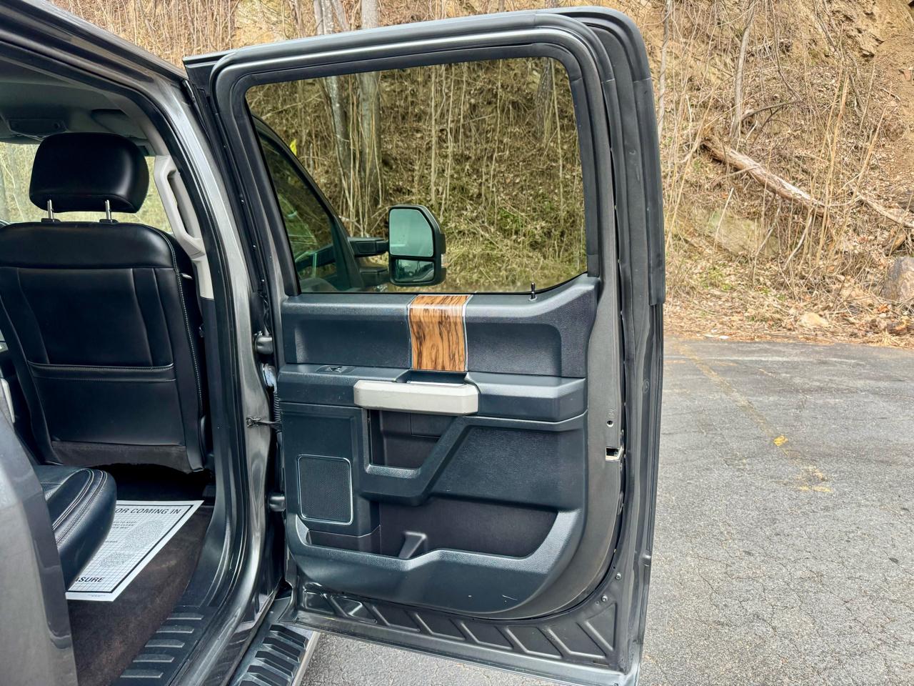 Ford F-150 King-Ranch SuperCrew 5.5-ft. 2WD 2020