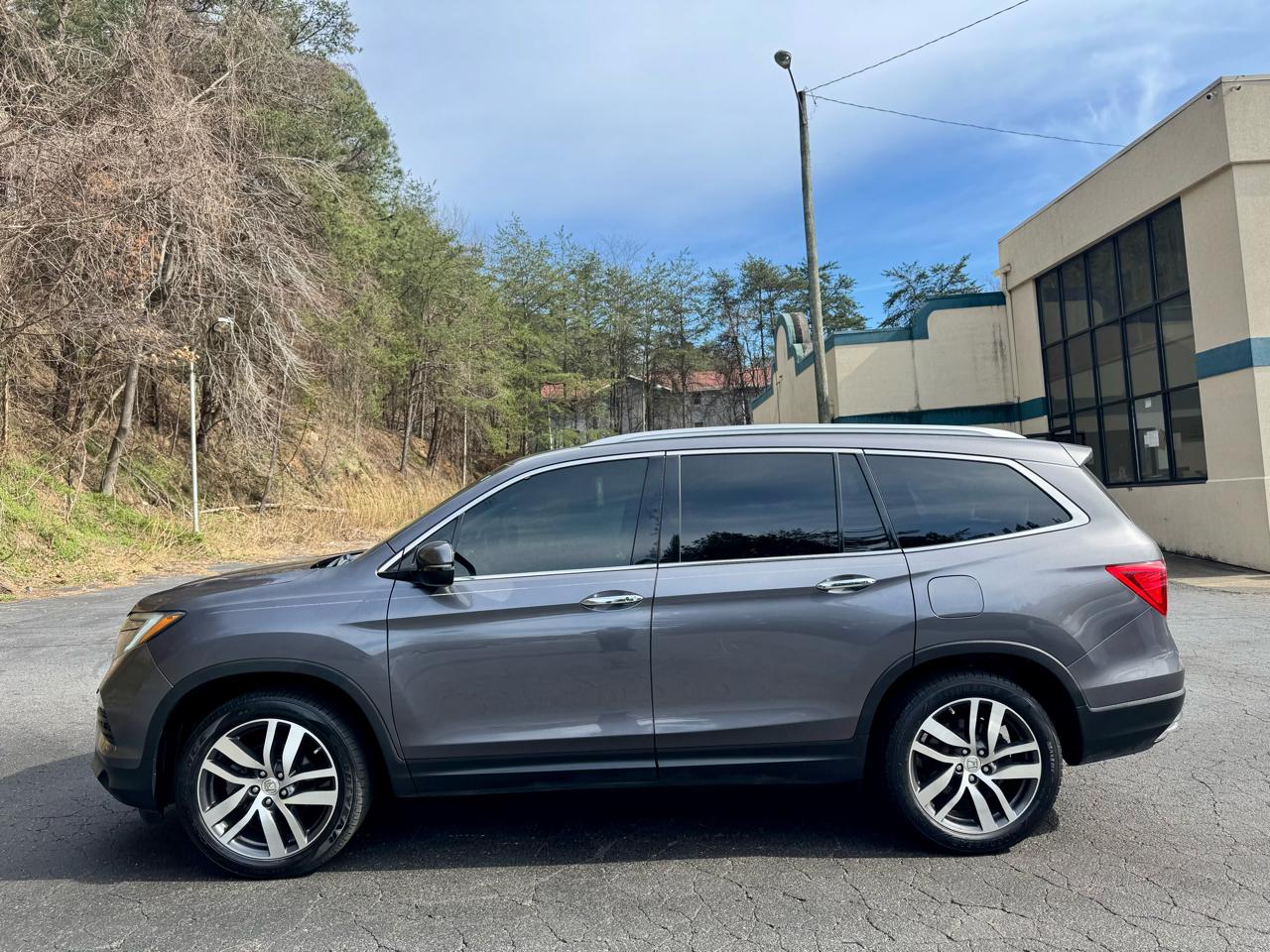 Honda Pilot Touring 2WD 2017