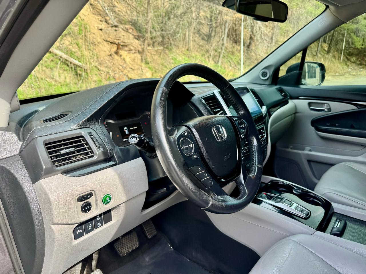 Honda Pilot Touring 2WD 2017