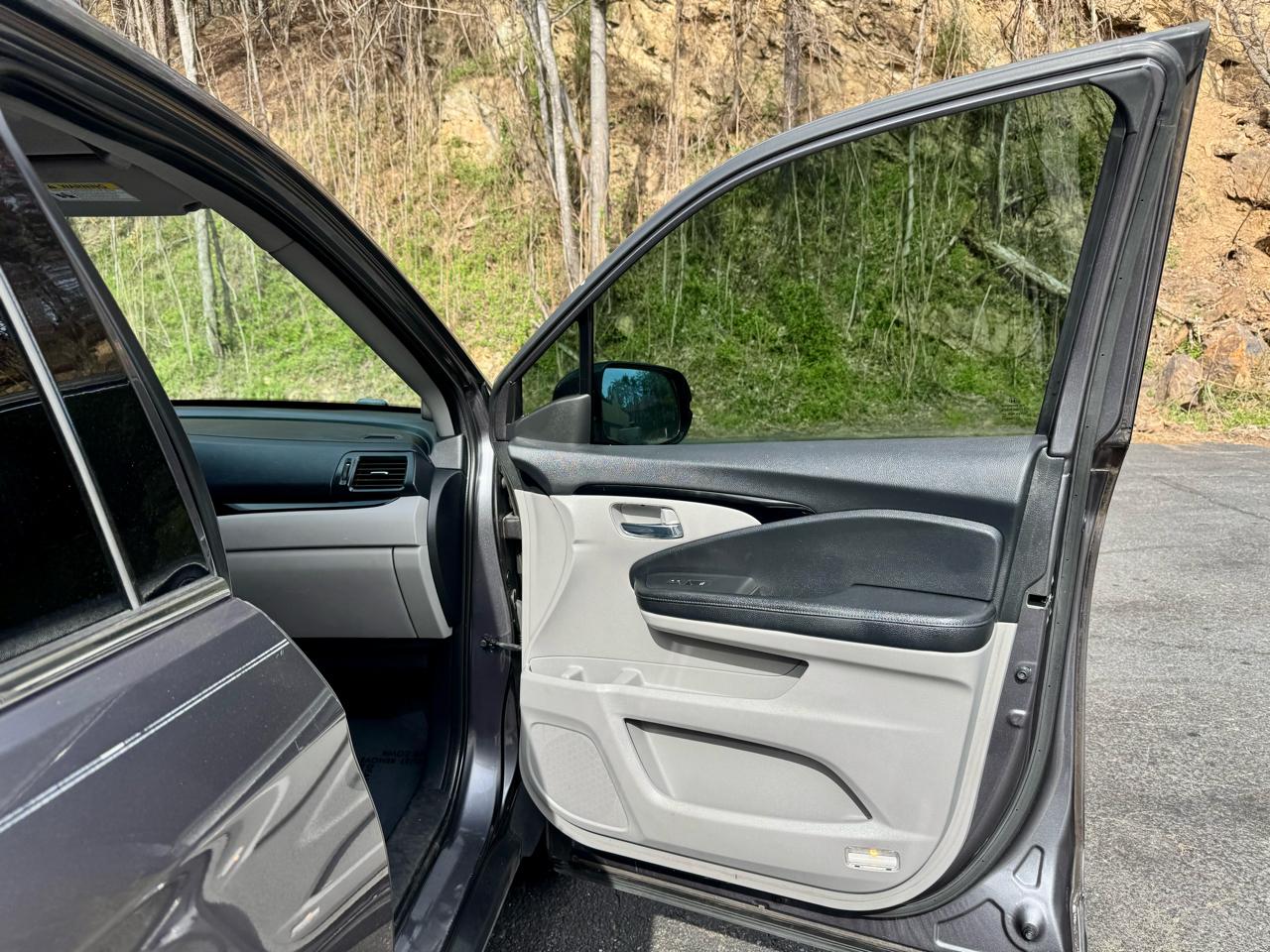 Honda Pilot Touring 2WD 2017