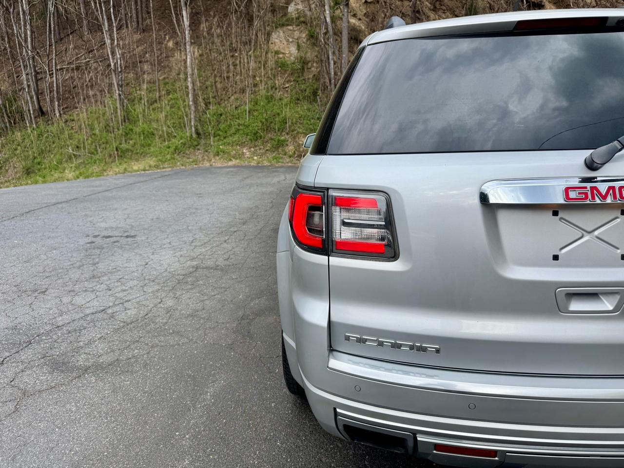 GMC Acadia Denali FWD 2013