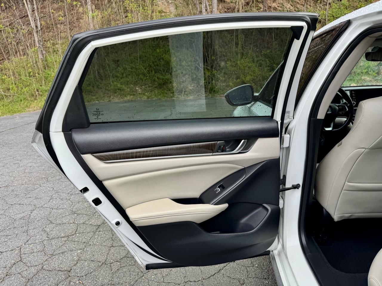 Honda Accord EX-Lw/Navigation CVT 2018