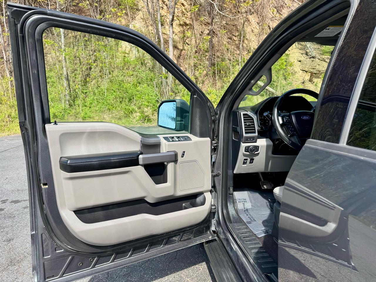 Ford F-150 King-Ranch SuperCrew 5.5-ft. 2WD 2020