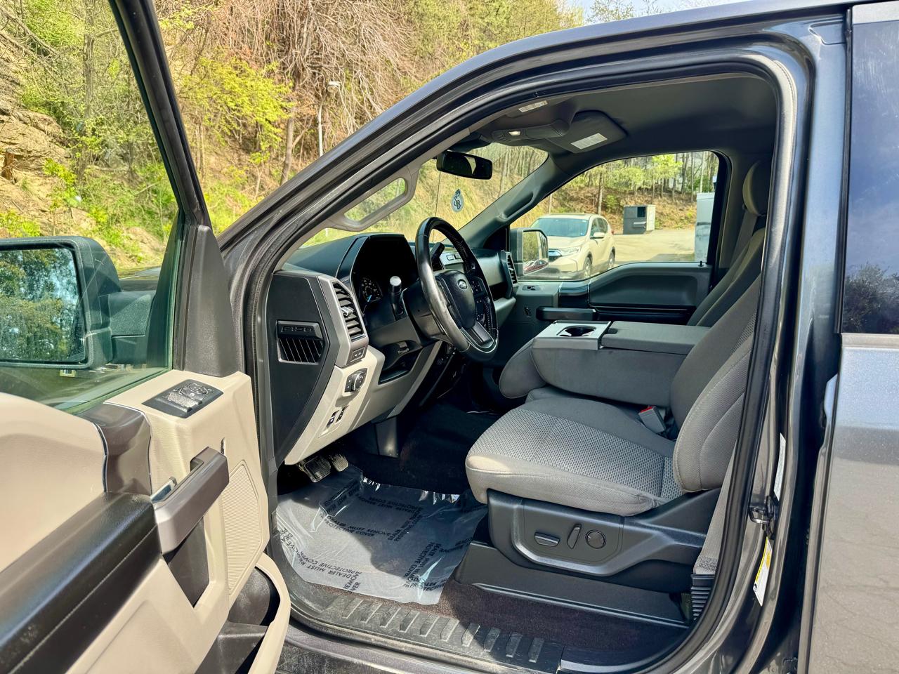 Ford F-150 King-Ranch SuperCrew 5.5-ft. 2WD 2020