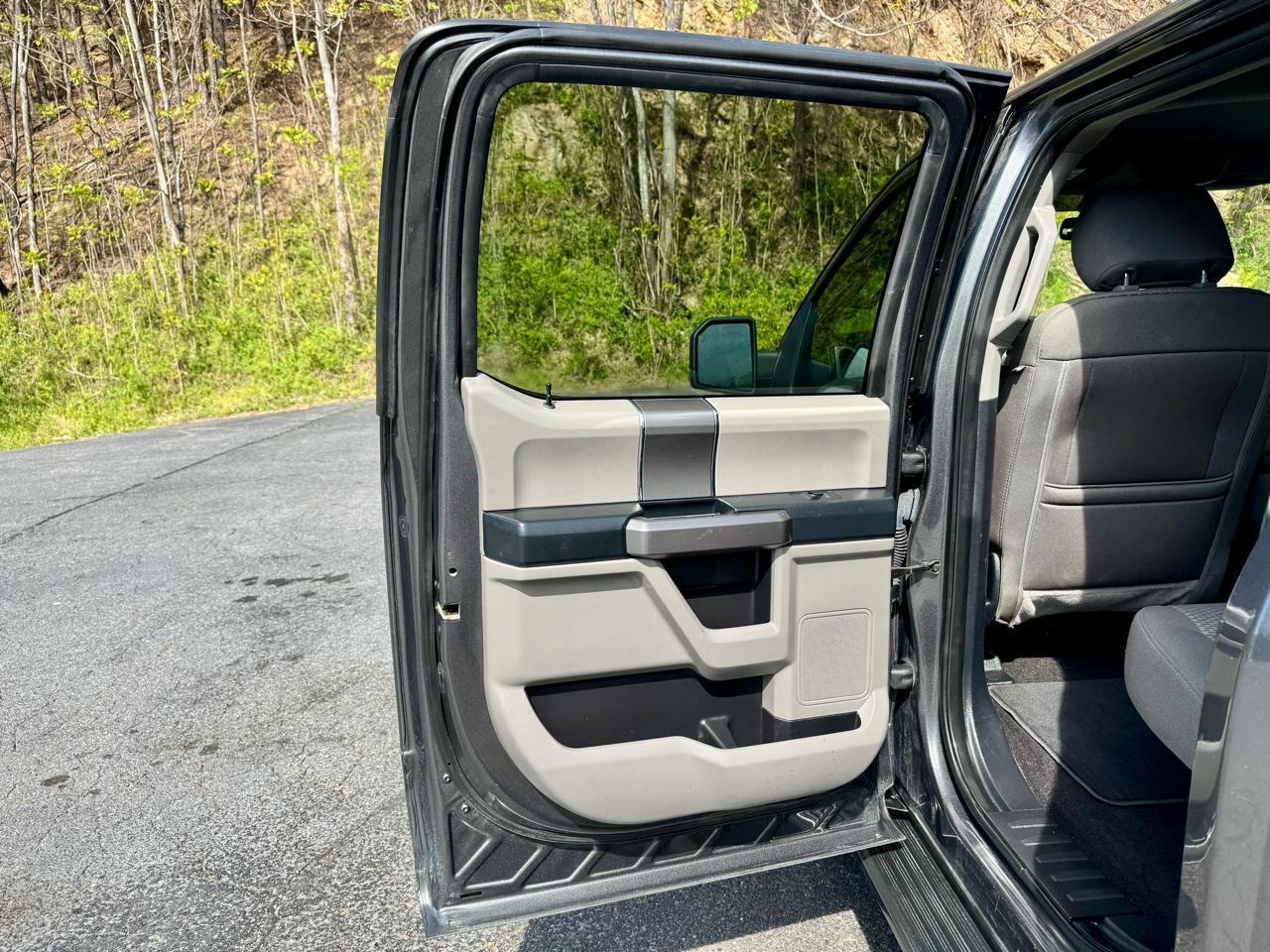 Ford F-150 King-Ranch SuperCrew 5.5-ft. 2WD 2020