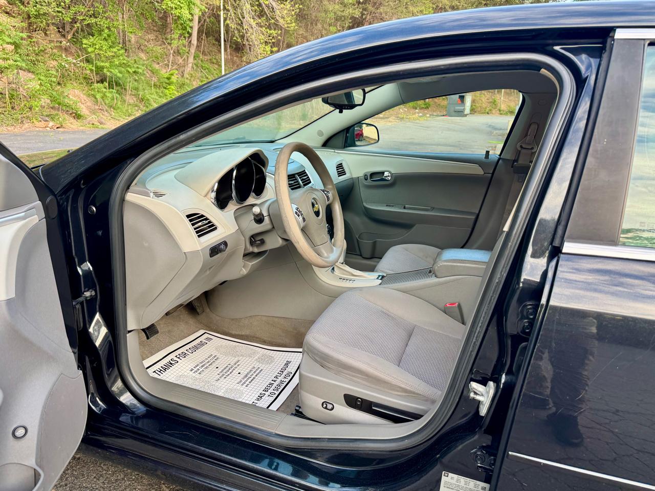 Chevrolet Malibu LS 2012