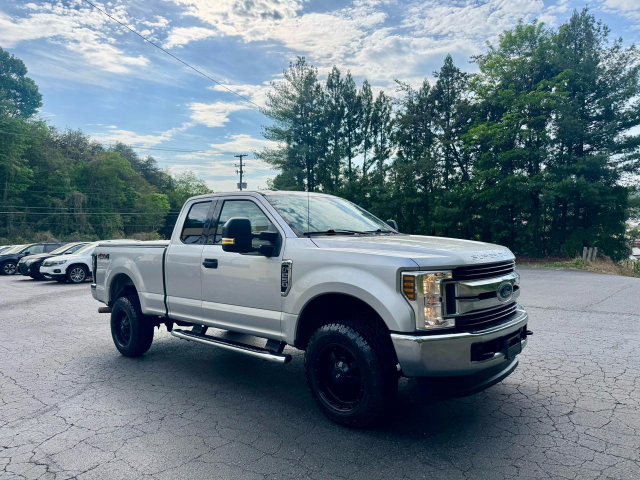 Ford F-250 SD XLT SuperCab Long Bed 4WD 2018