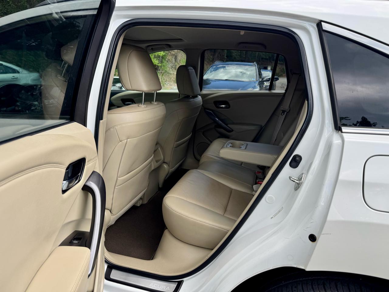 Acura RDX 6-Spd AT AWD w/ Technology Package 2013