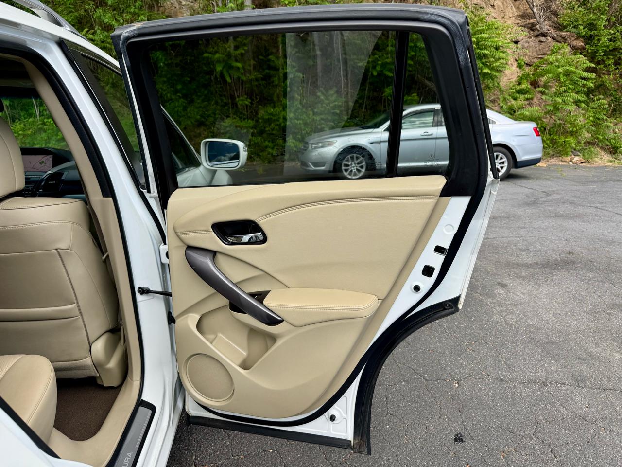 Acura RDX 6-Spd AT AWD w/ Technology Package 2013