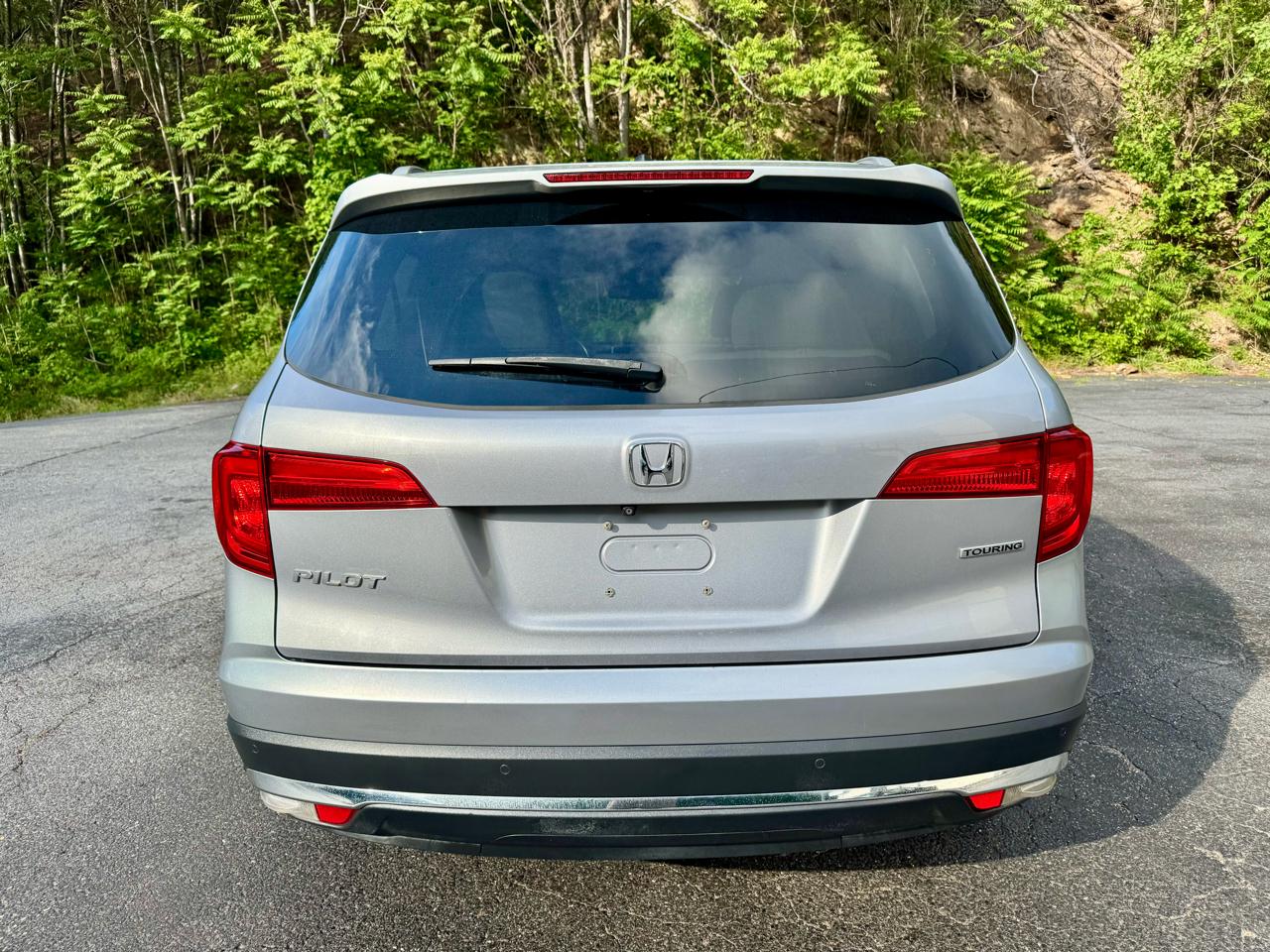 Honda Pilot Touring 2WD 2017