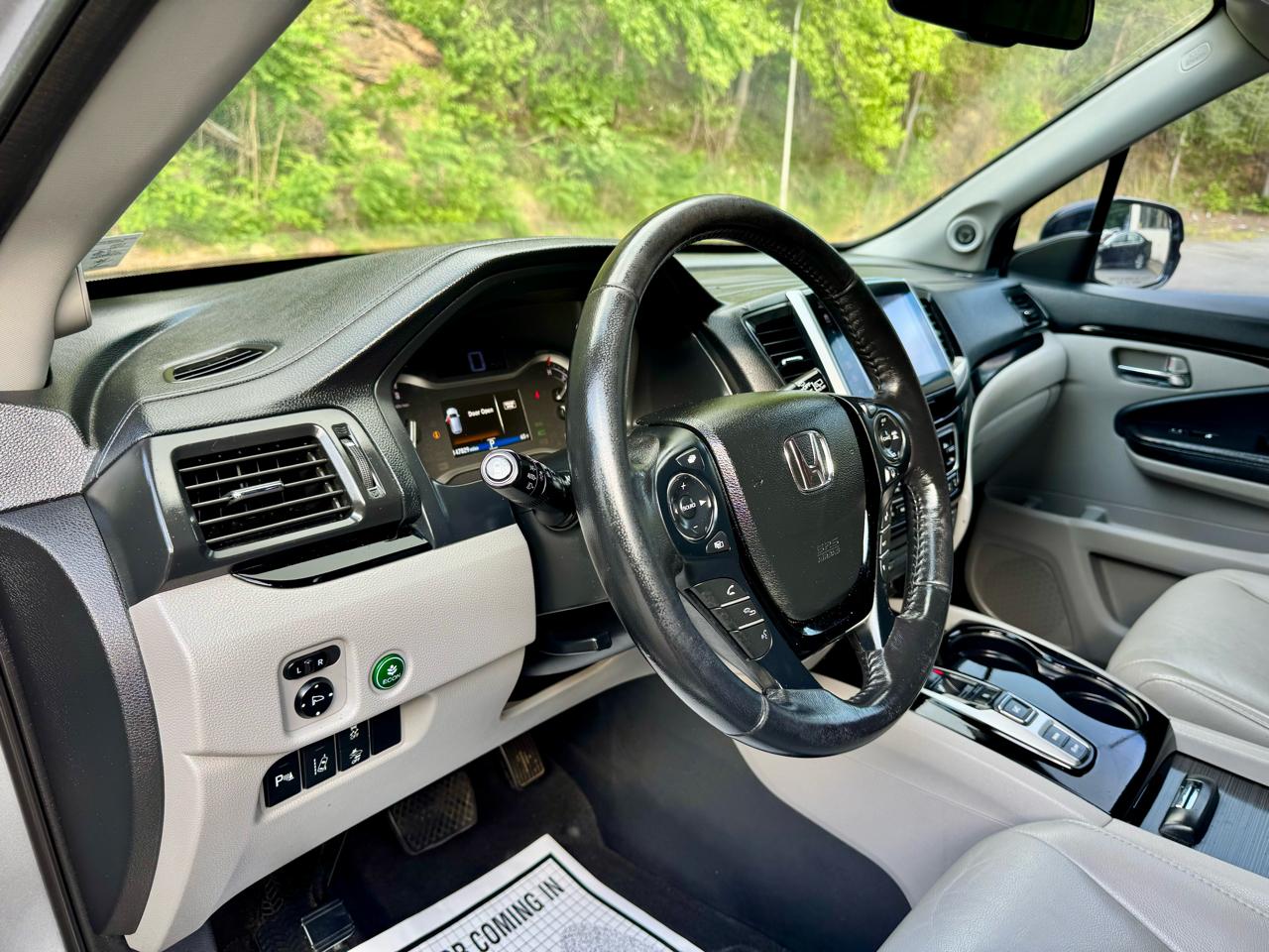 Honda Pilot Touring 2WD 2017