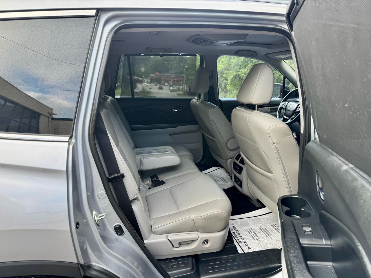 Honda Pilot Touring 2WD 2017