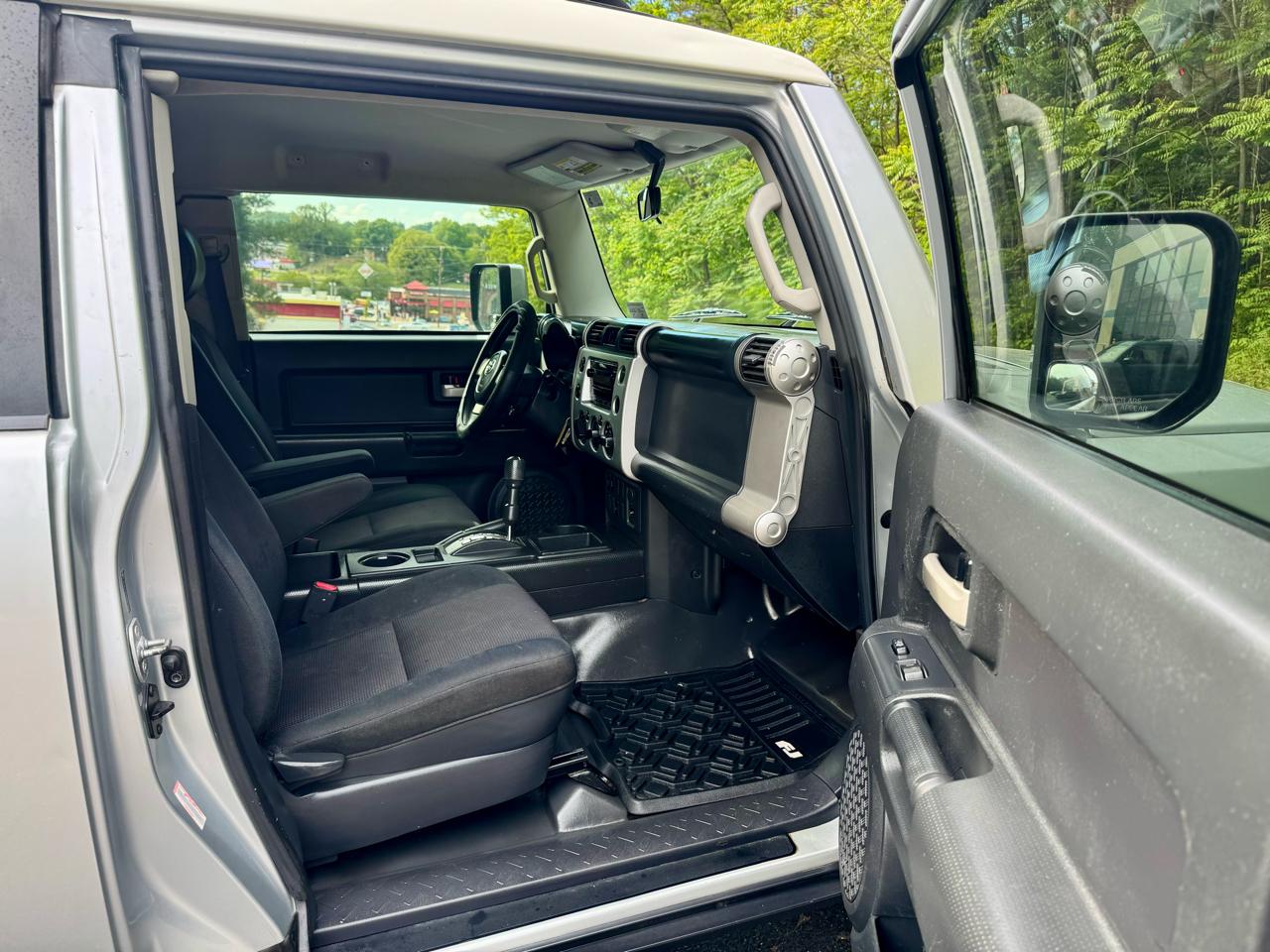 Toyota FJ Cruiser 2WD 2007