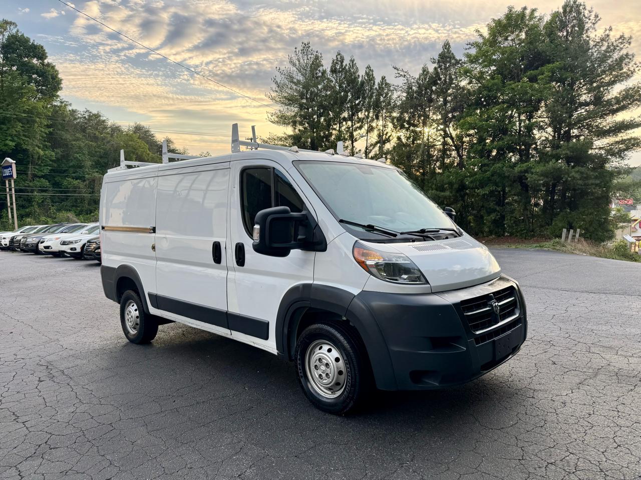 RAM Promaster 1500 Low Roof Tradesman 136-in. WB 2016