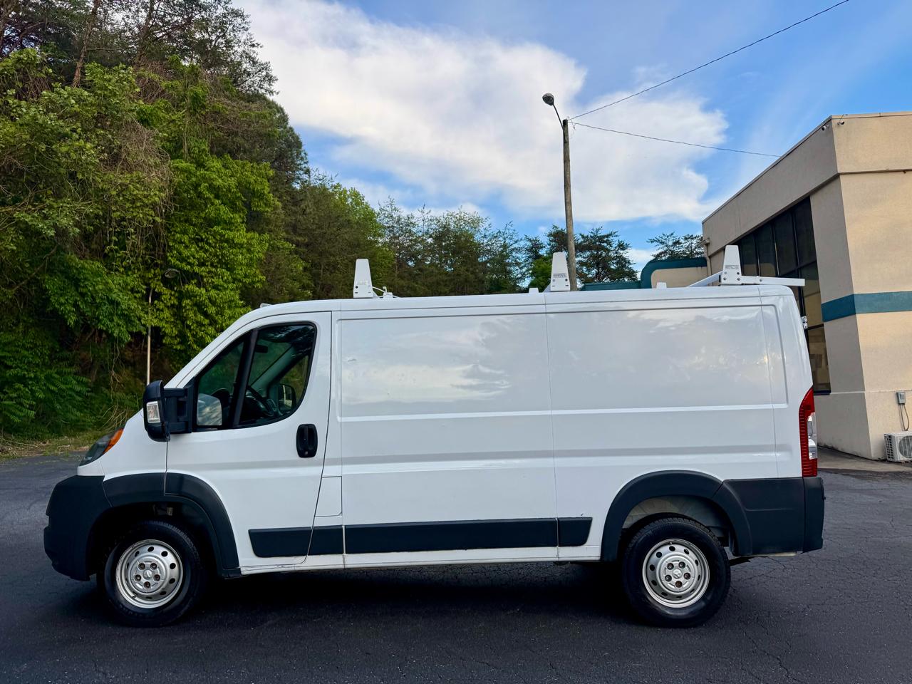 RAM Promaster 1500 Low Roof Tradesman 136-in. WB 2016