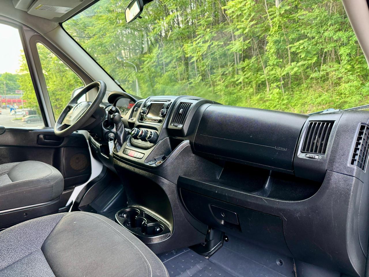 RAM Promaster 1500 Low Roof Tradesman 136-in. WB 2016