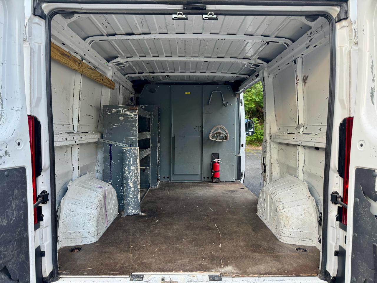 RAM Promaster 1500 Low Roof Tradesman 136-in. WB 2016