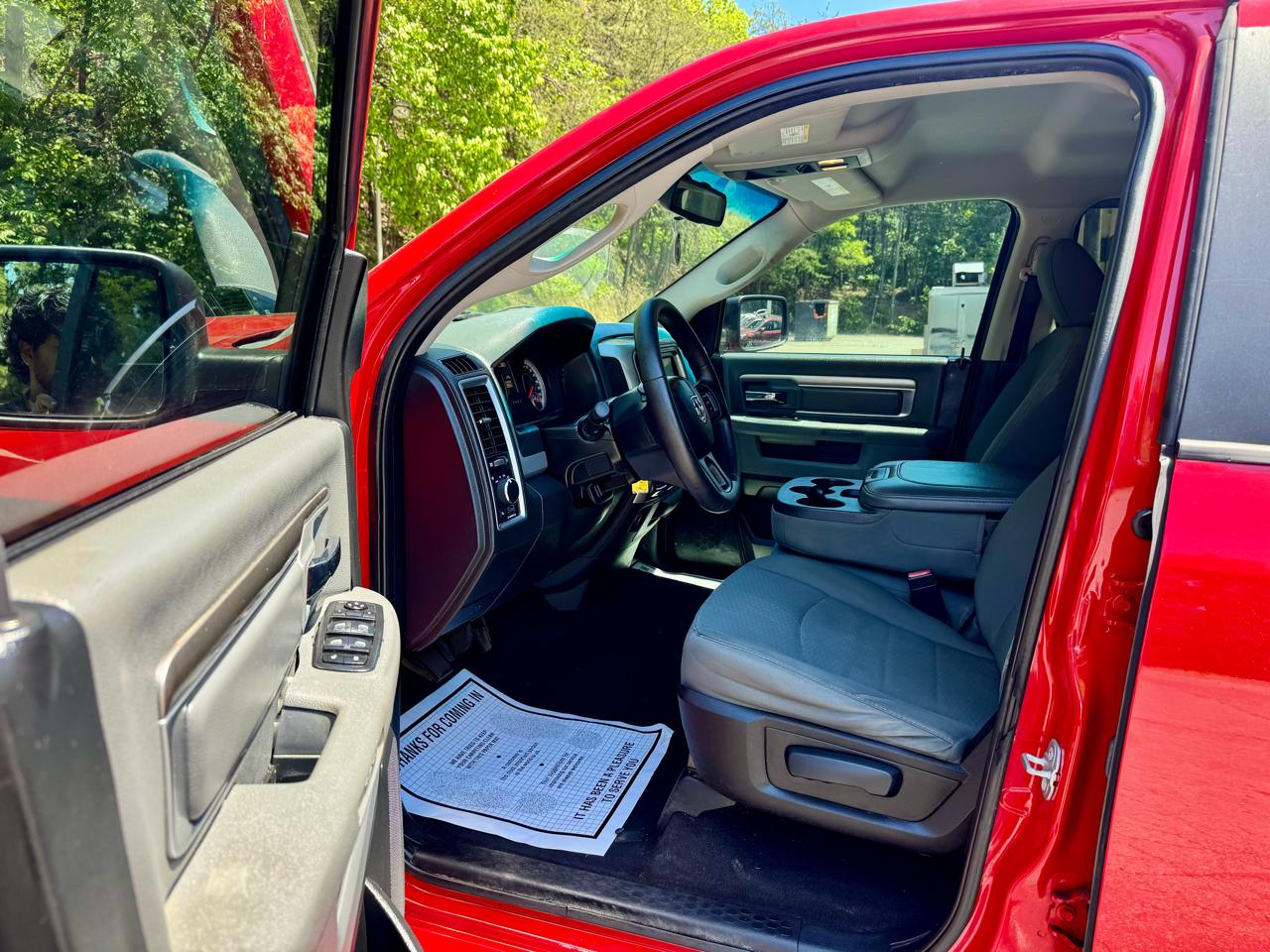 RAM 1500 SLT Quad Cab 4WD 2014