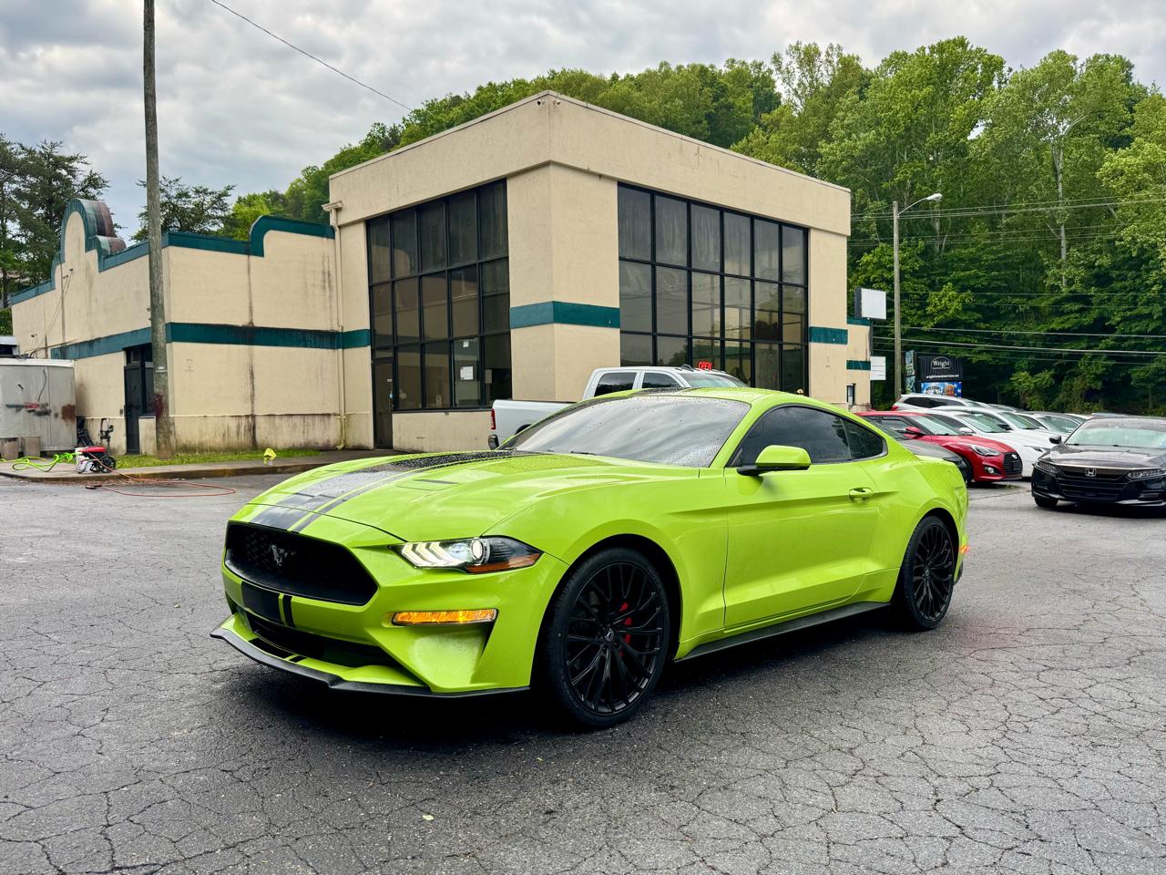 Ford Mustang EcoBoost Coupe 2020