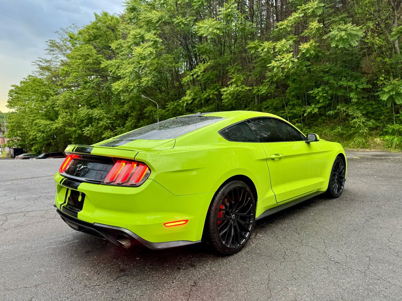 Ford Mustang EcoBoost Coupe 2020