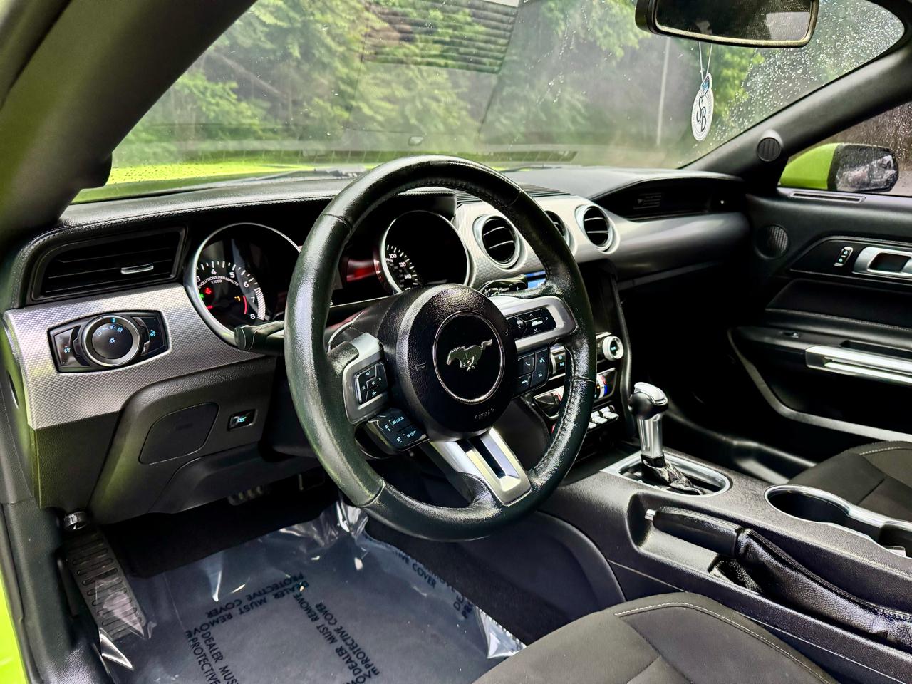Ford Mustang EcoBoost Coupe 2020