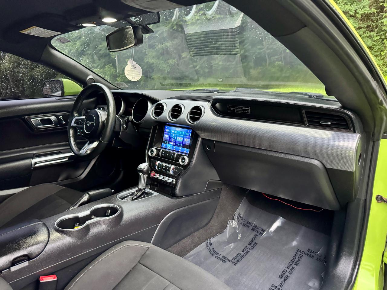 Ford Mustang EcoBoost Coupe 2020