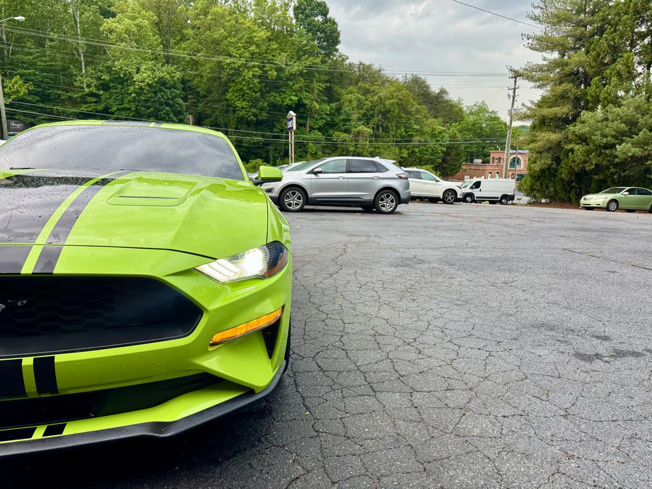Ford Mustang EcoBoost Coupe 2020