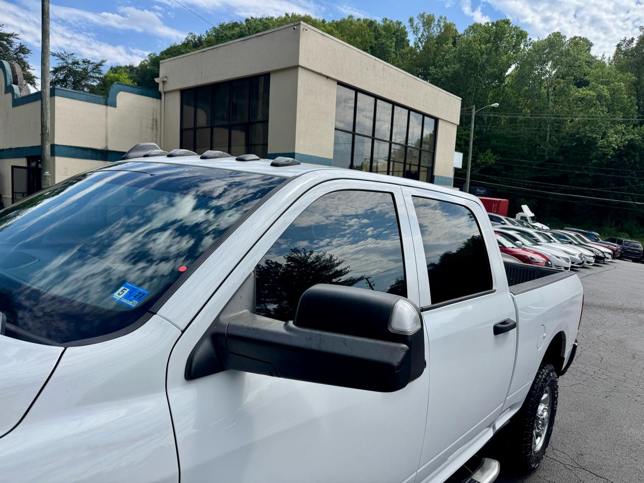 RAM 2500 Tradesman Crew Cab SWB 4WD 2021