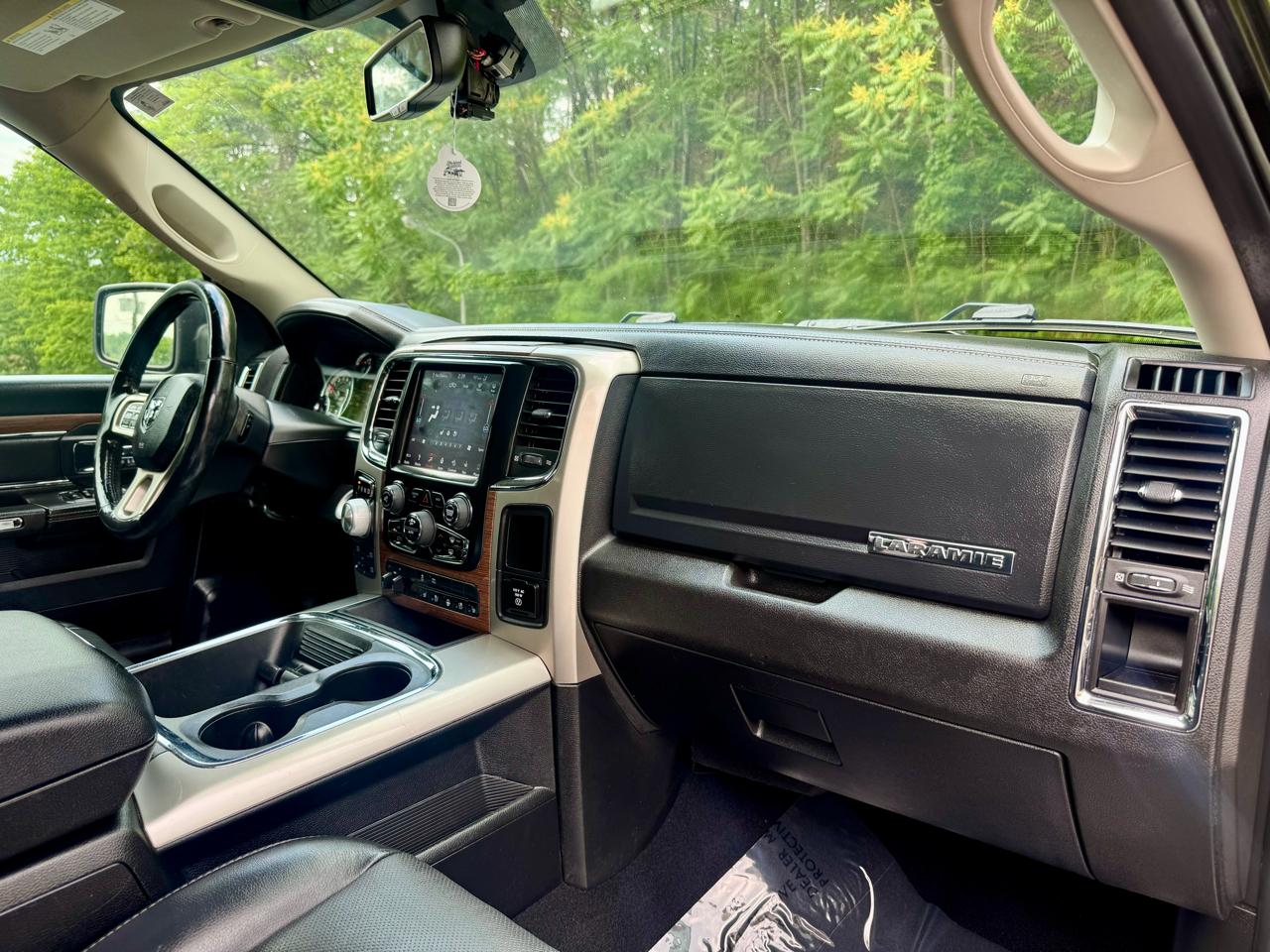 RAM 1500 Classic Crew Cab 4WD 2019