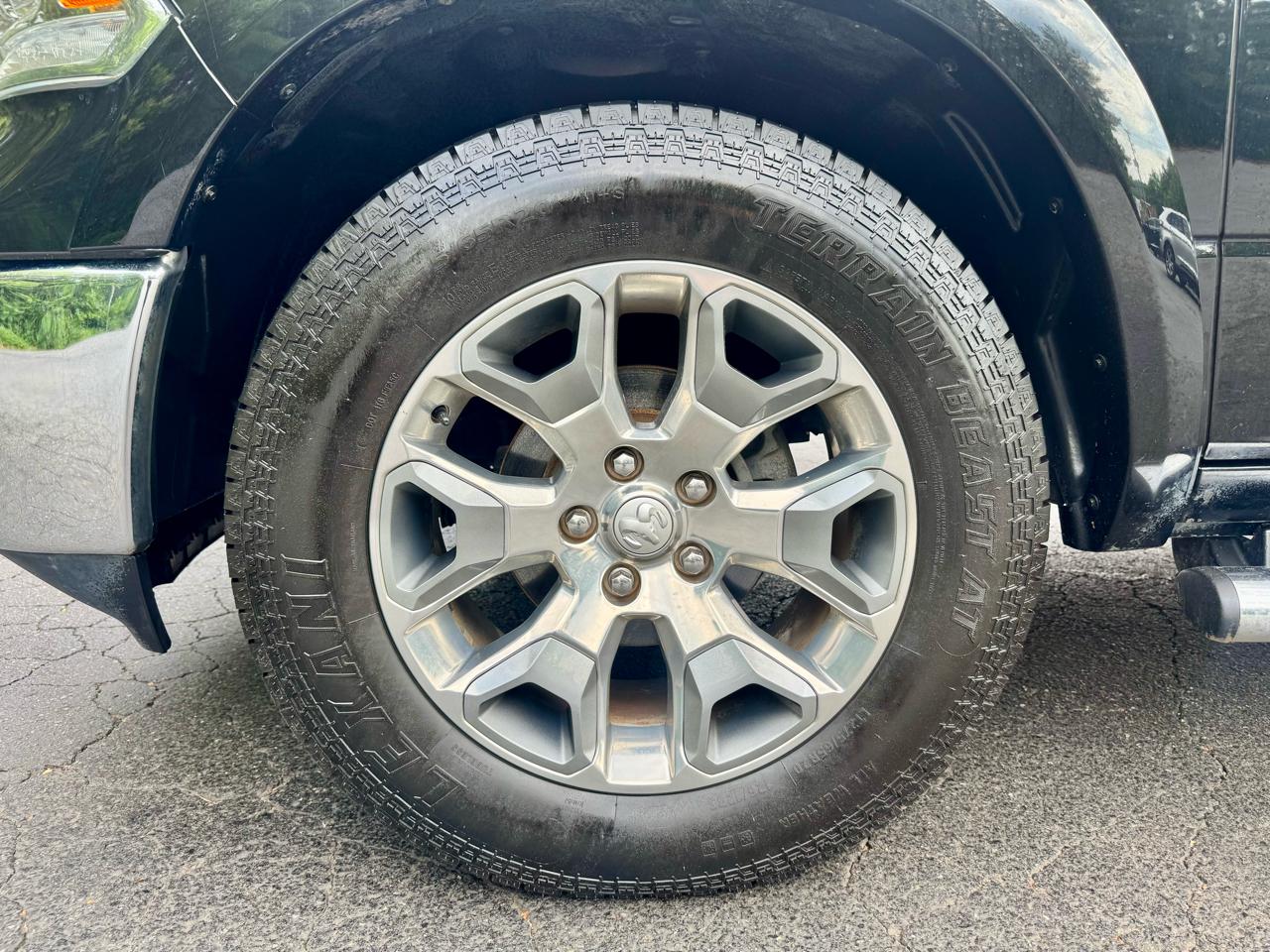 RAM 1500 Classic Crew Cab 4WD 2019