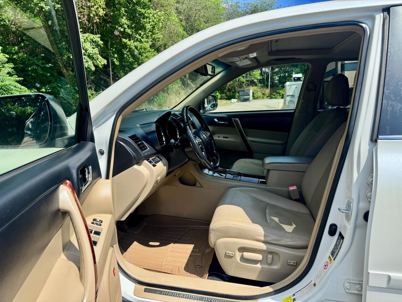 Toyota Highlander Hybrid Limited 4WD 2012