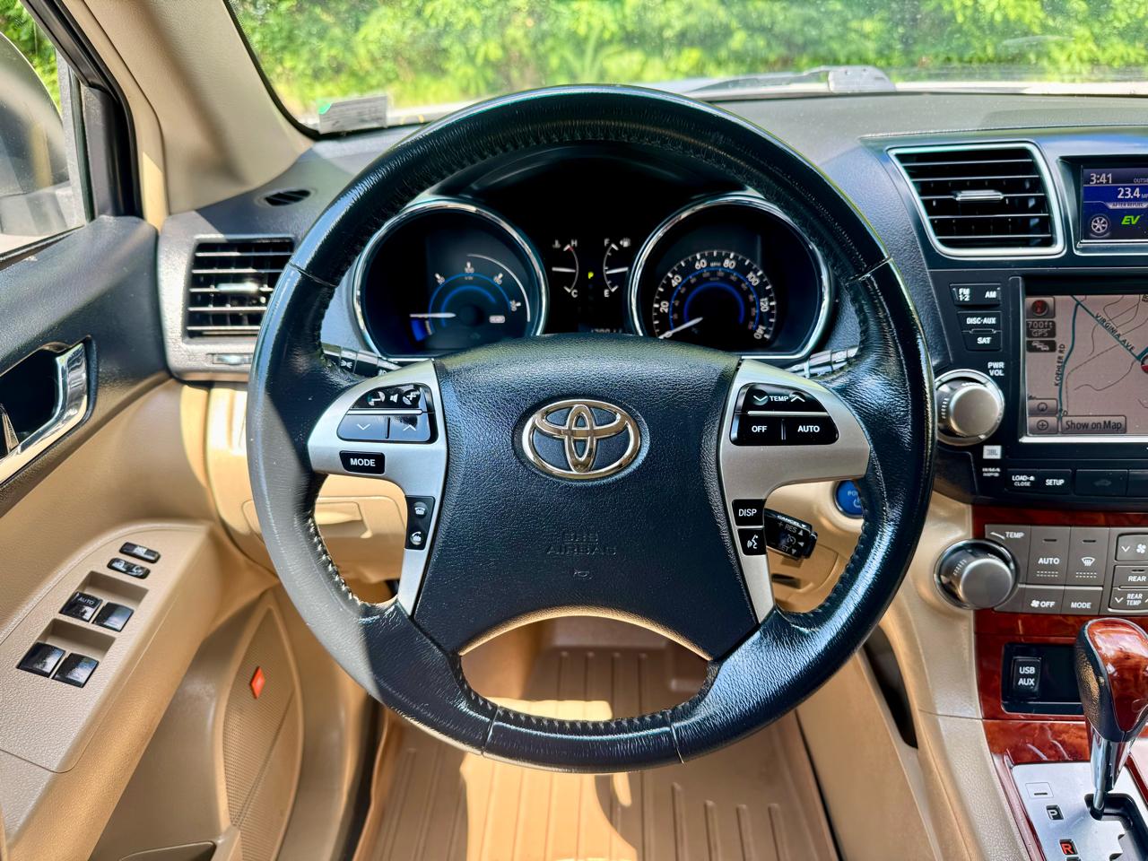 Toyota Highlander Hybrid Limited 4WD 2012