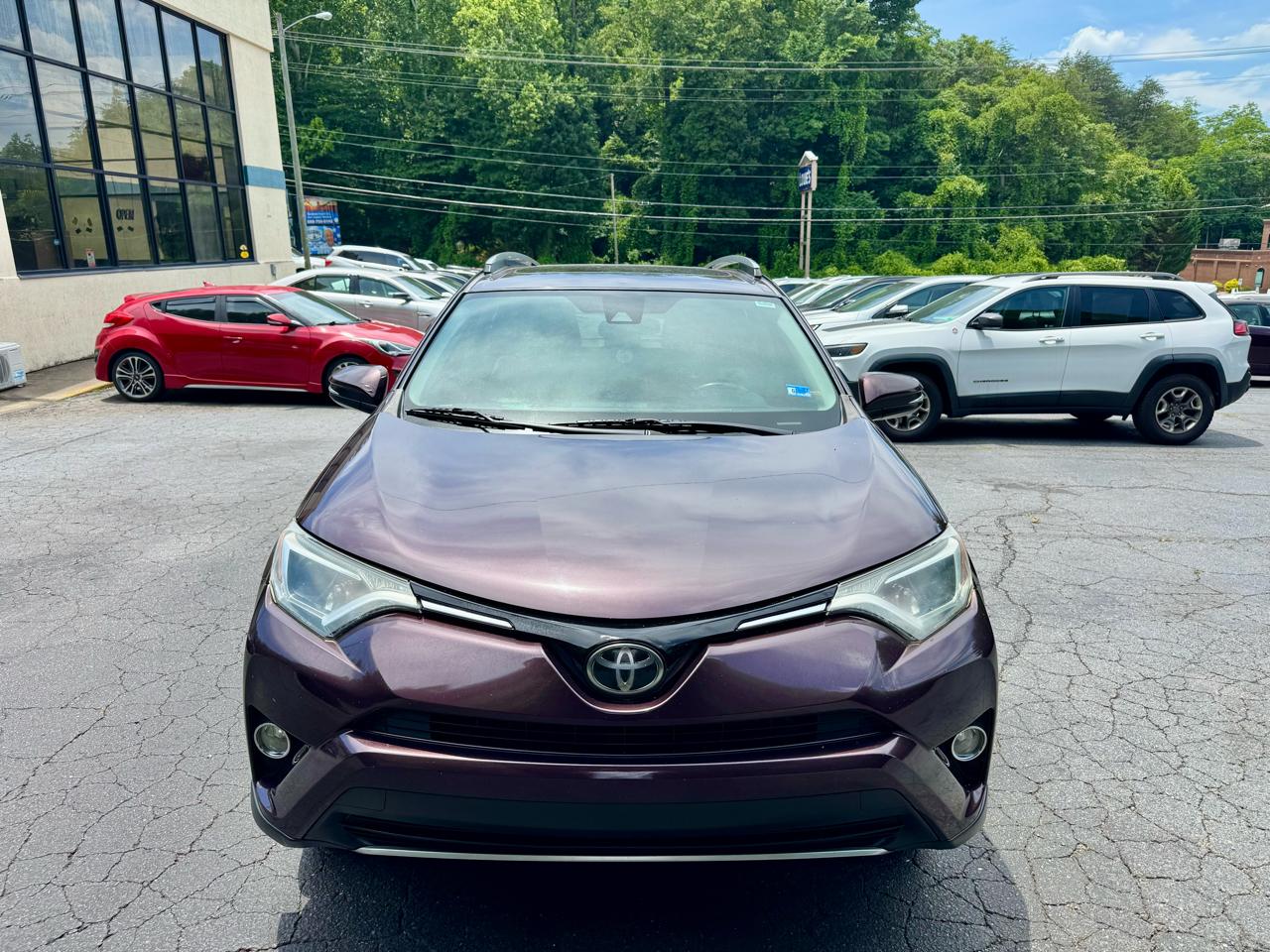 Toyota RAV4 XLE FWD 2017