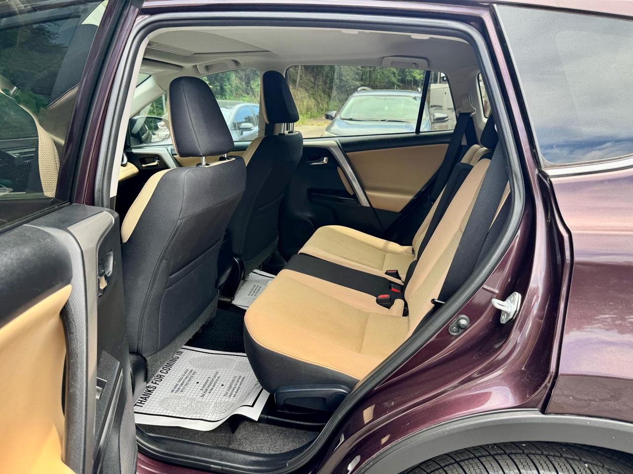 Toyota RAV4 XLE FWD 2017
