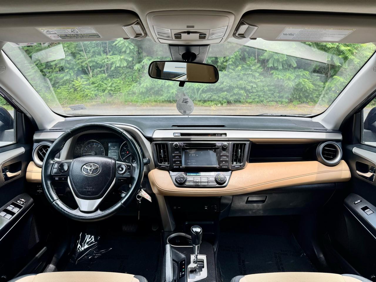 Toyota RAV4 XLE FWD 2017