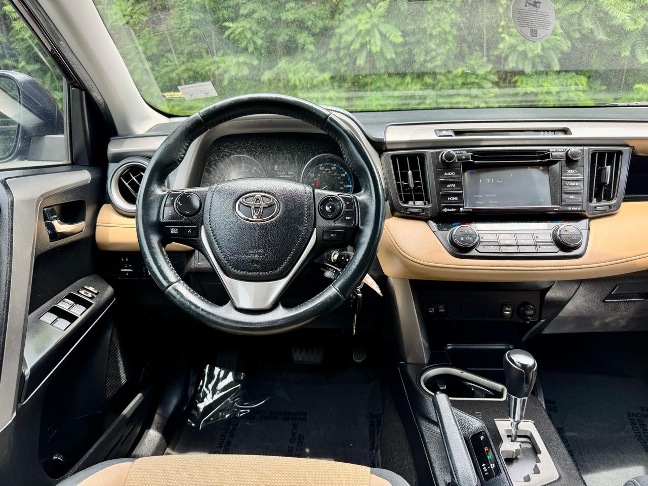 Toyota RAV4 XLE FWD 2017
