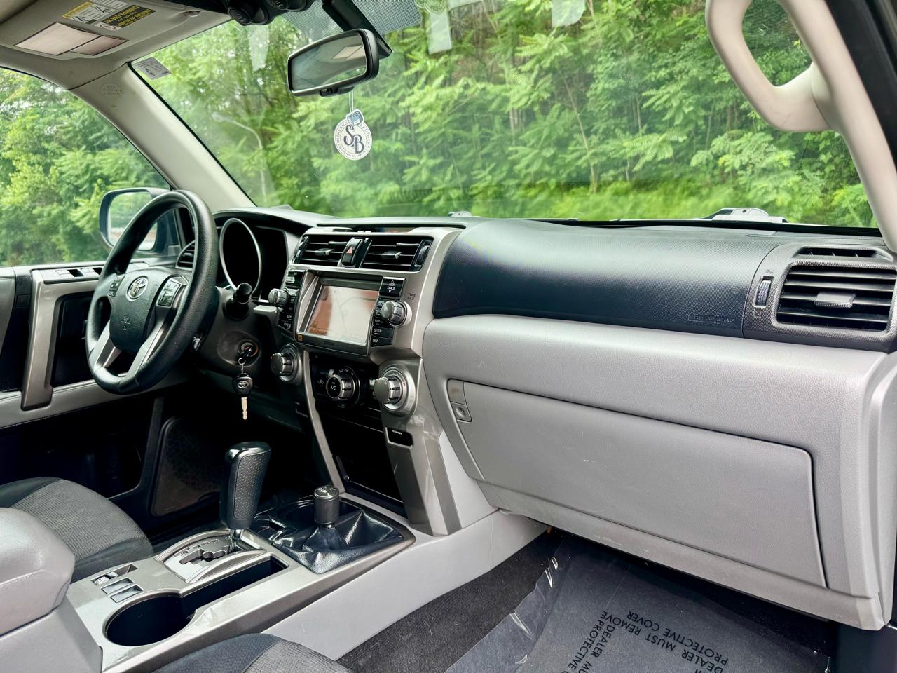 Toyota 4Runner SR5 4WD 2010
