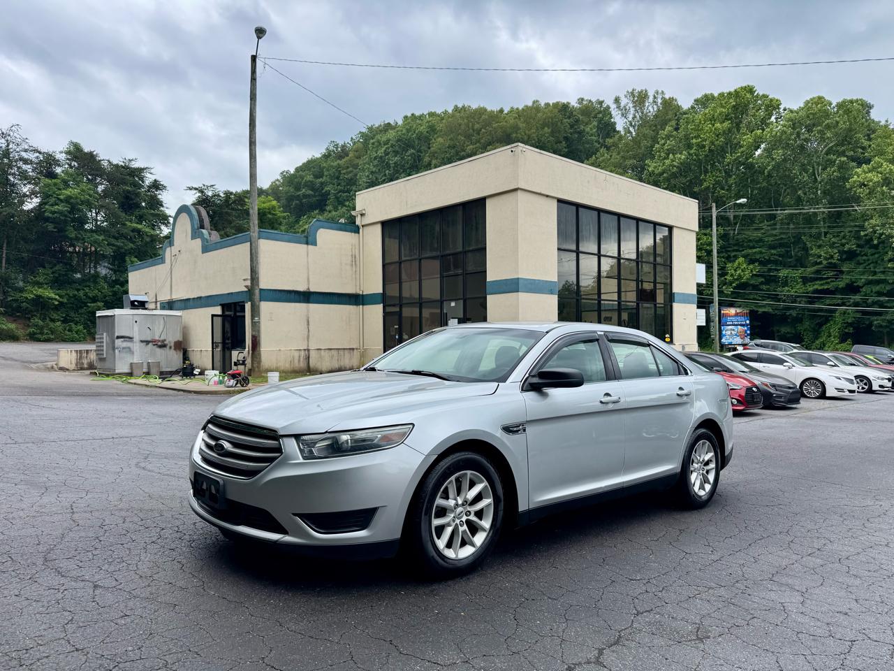 2013 Ford Taurus SE FWD