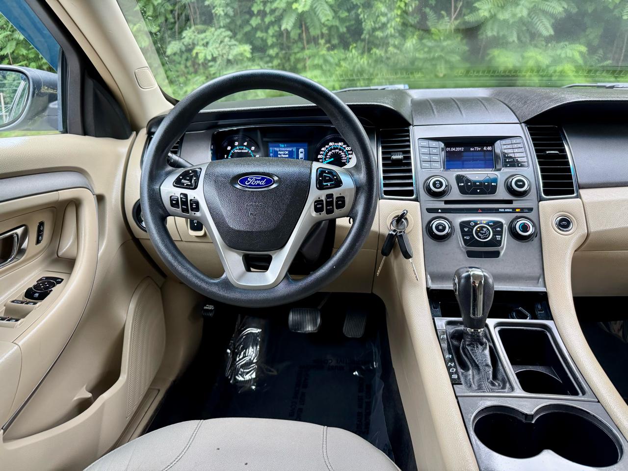 Ford Taurus SE FWD 2013