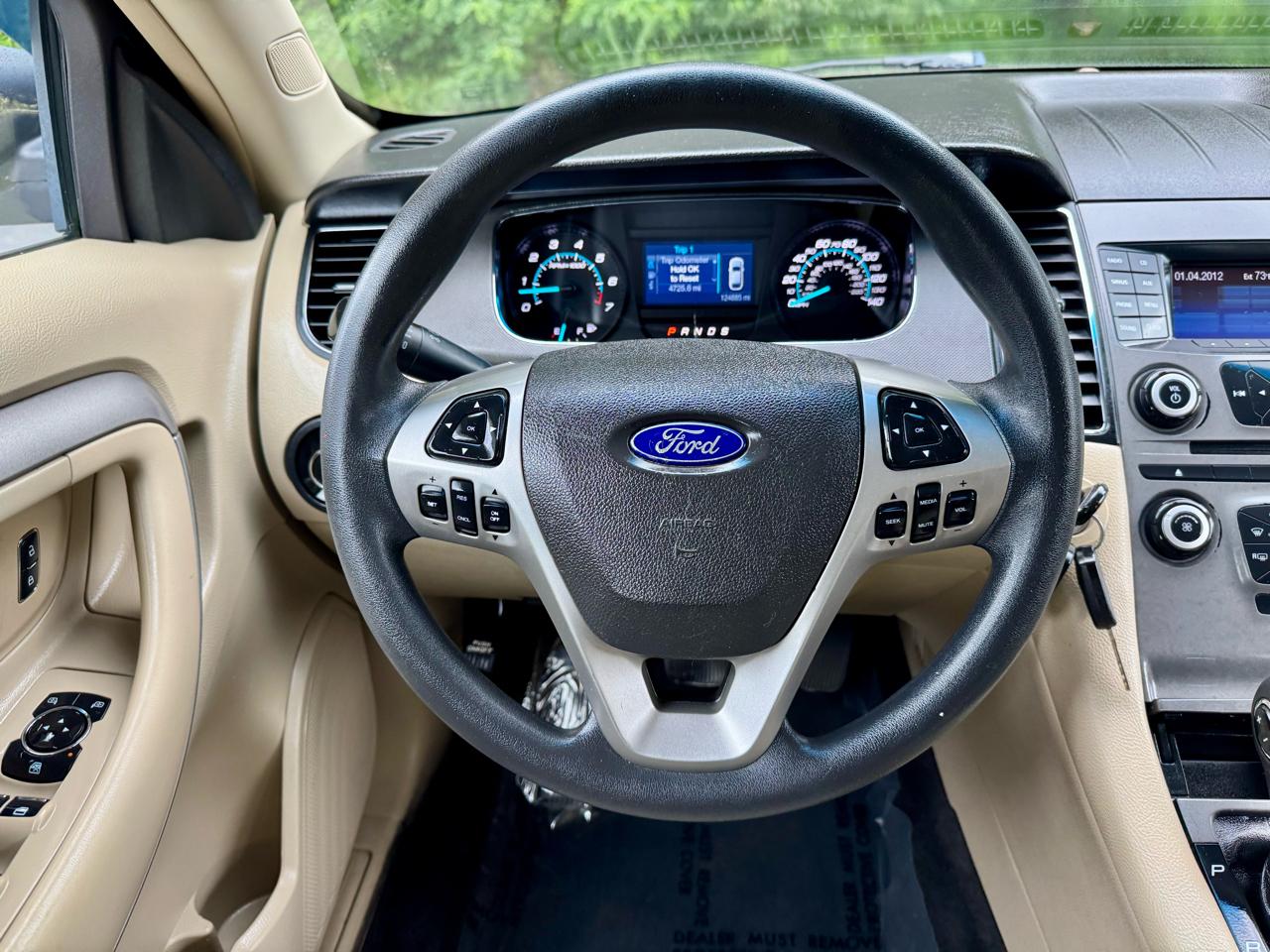 Ford Taurus SE FWD 2013