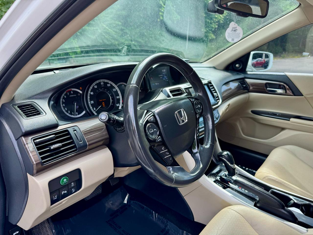 Honda Accord Touring V6 Sedan 6-Spd AT 2016