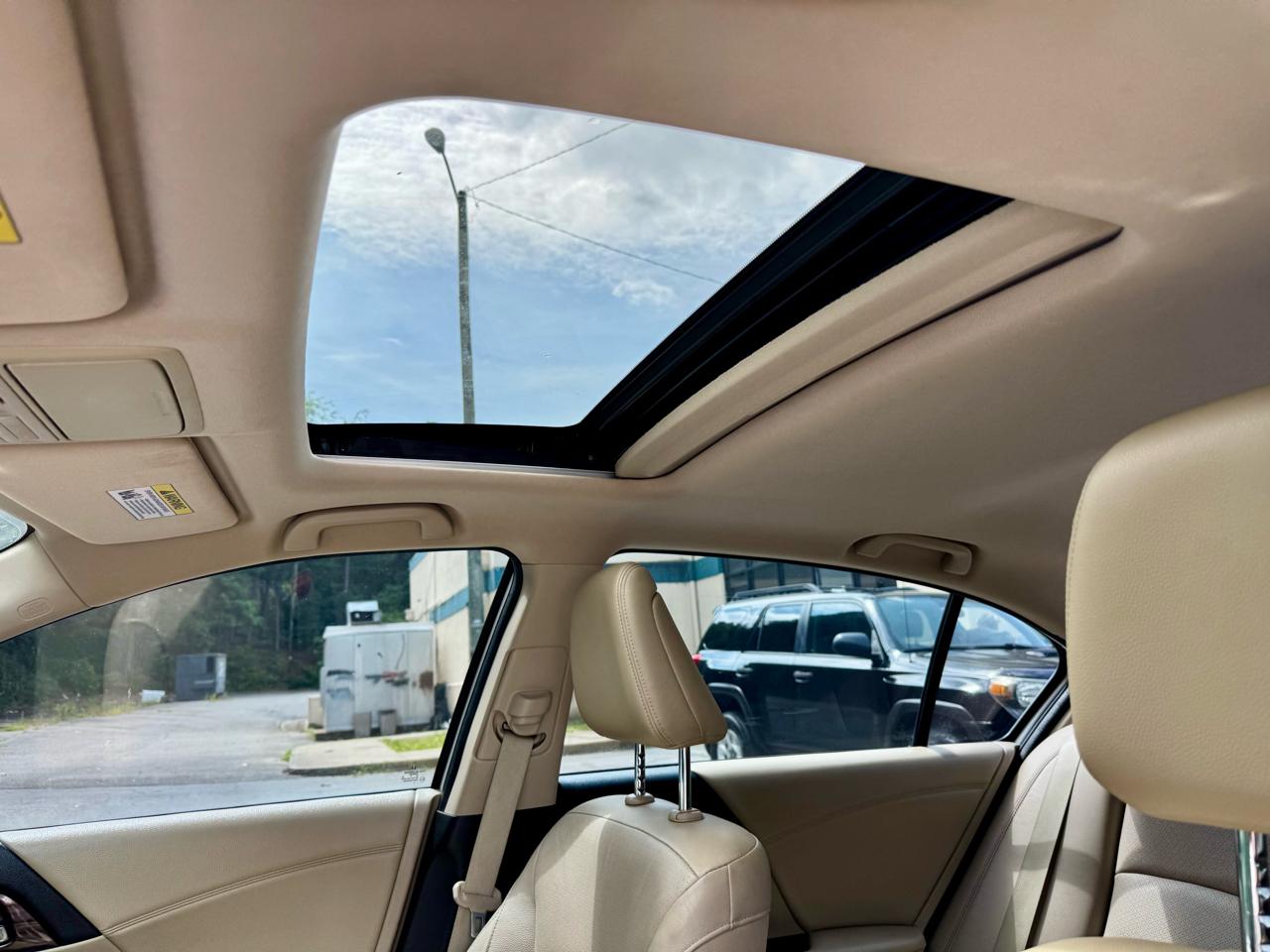 Honda Accord Touring V6 Sedan 6-Spd AT 2016