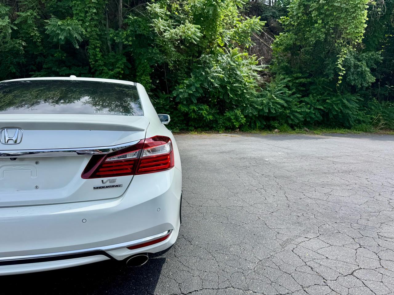 Honda Accord Touring V6 Sedan 6-Spd AT 2016