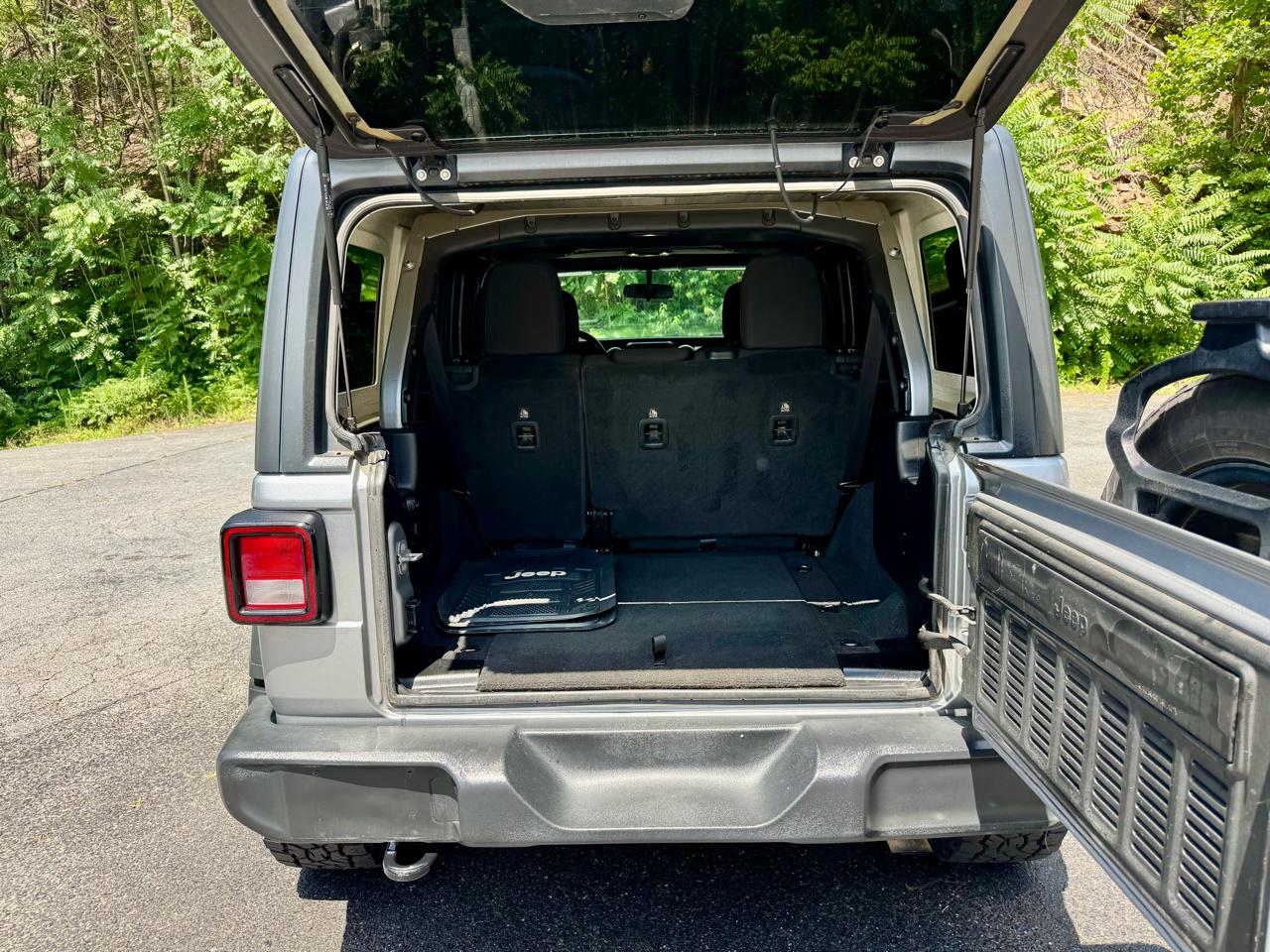 Jeep Wrangler Unlimited Sport 2019