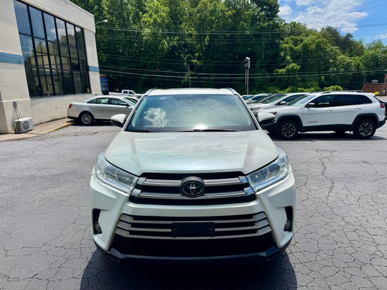 Toyota Highlander SE AWD V6 2018