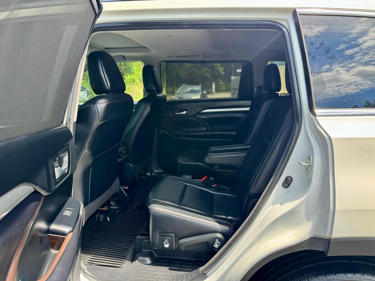 Toyota Highlander SE AWD V6 2018