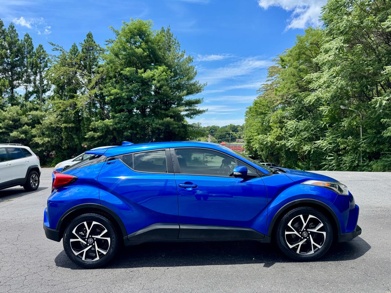 Toyota C-HR XLE 2018