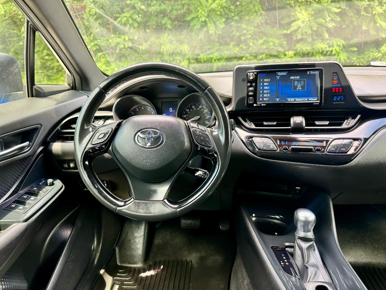 Toyota C-HR XLE 2018