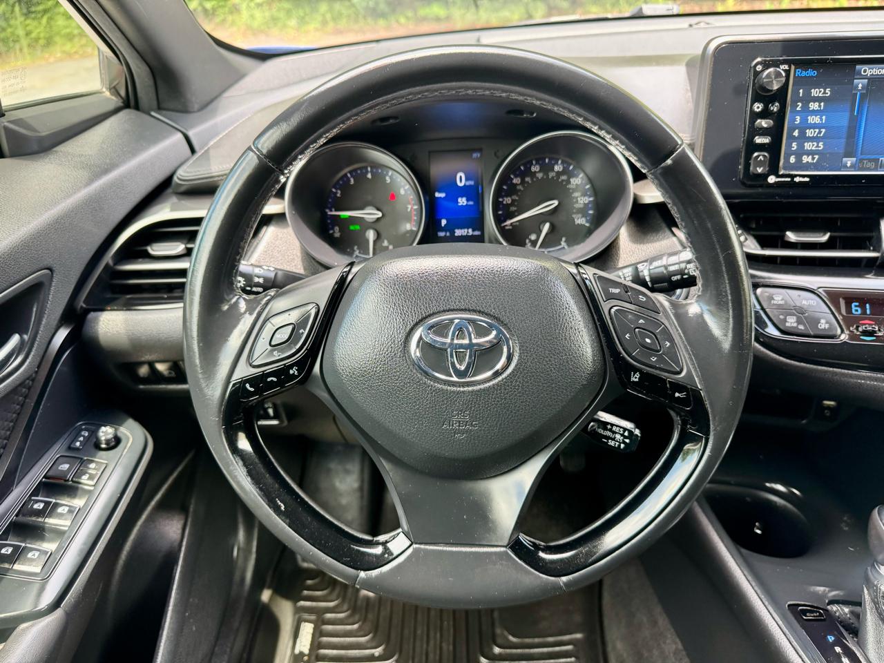 Toyota C-HR XLE 2018