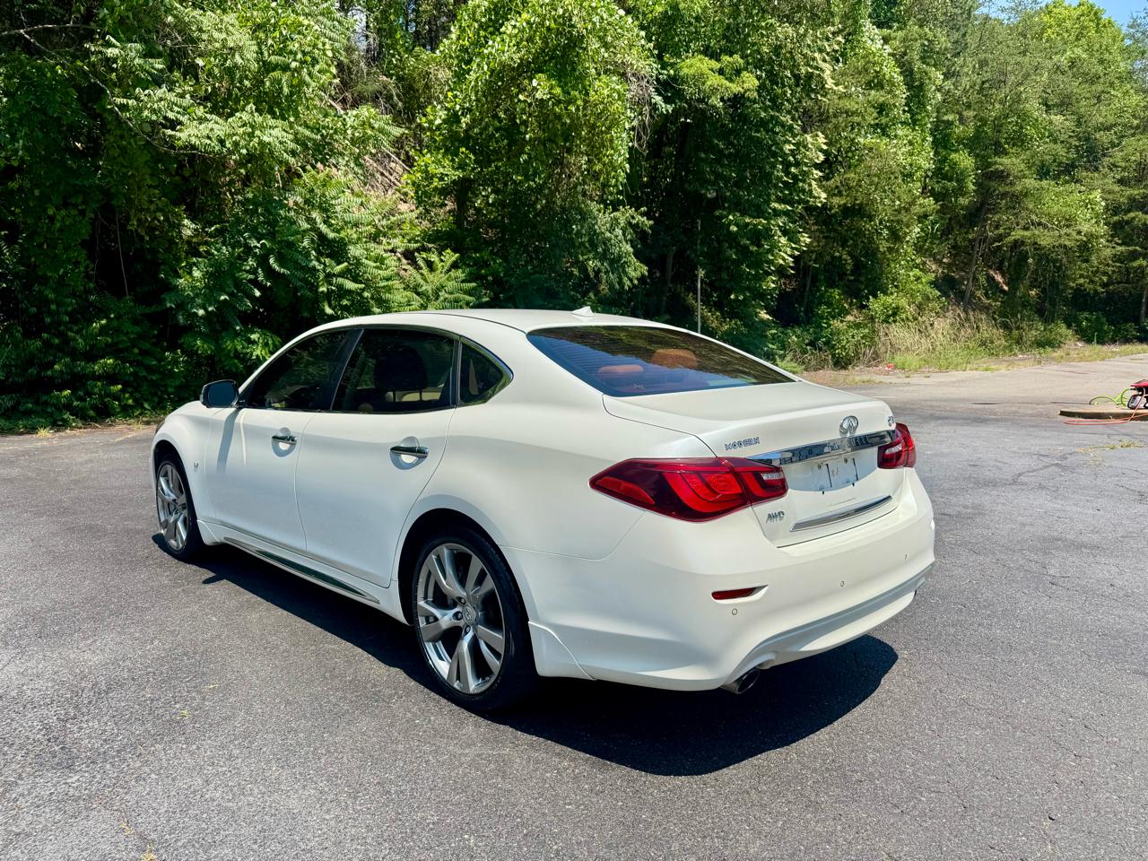 Infiniti Q70 L 3.7 AWD 2016